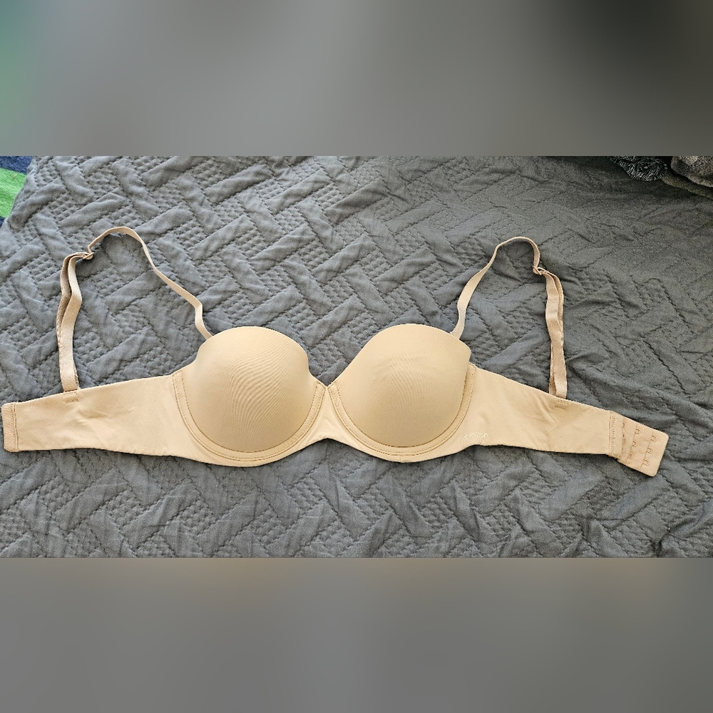 Nude Calvin Klein 32C strapless bra